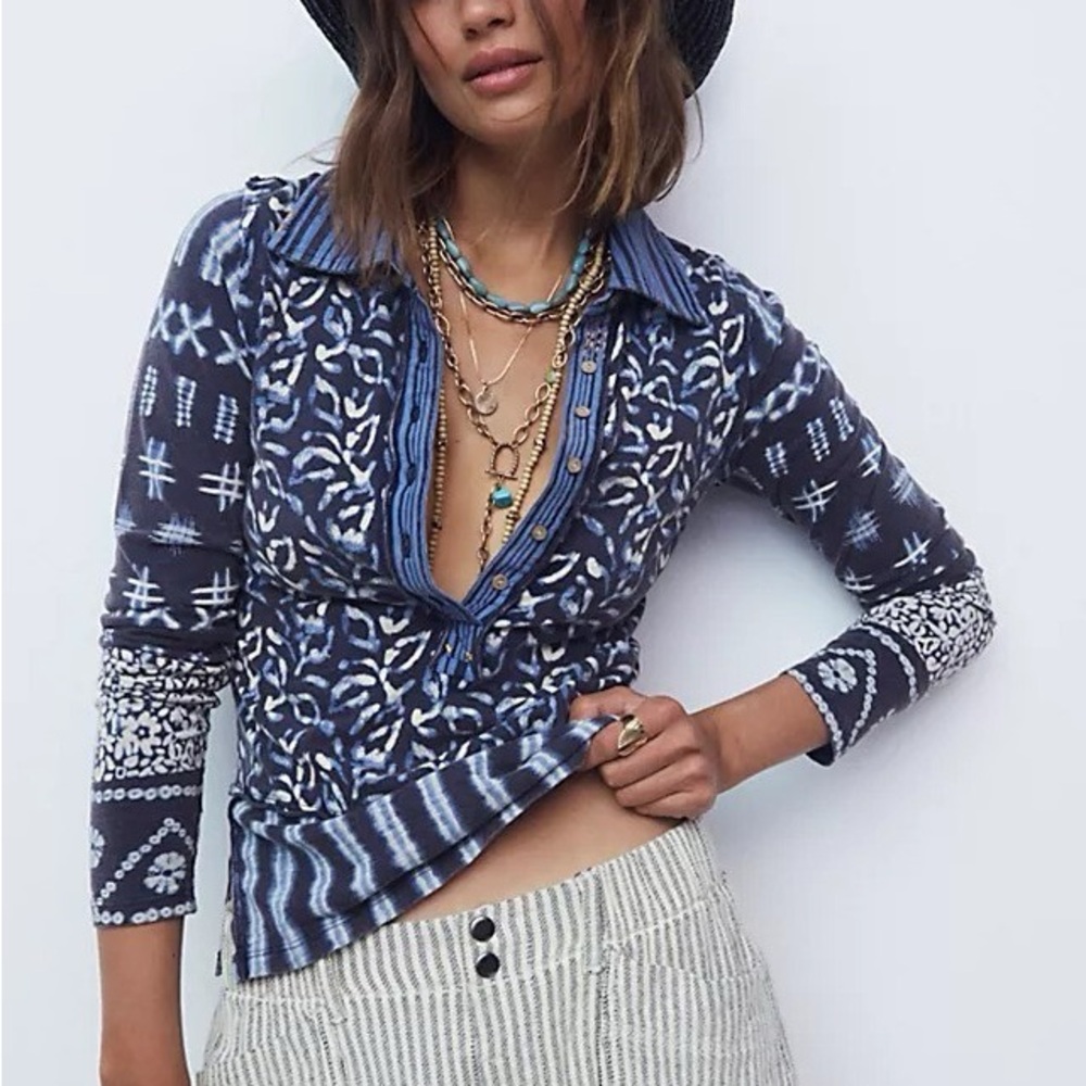 Free People Blue Shibori Dreams Tee, cotton long sleeve henley shirt women’s xs